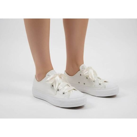 Converse Shoes - Converse Women’s Size 7 Cream Satin Big Eyelet Lace Tongue Ribbon Tie Sneakers